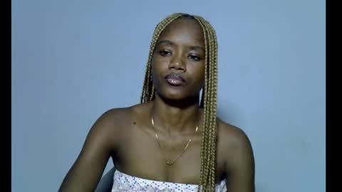 Snapshot of skinnybeauty1 chatting on 04/03/26, 05:22 Linda independent model online show from 04/03/26, 05:22