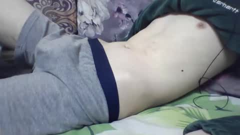 skinnycuteb0y online show from 01/04/25, 12:27