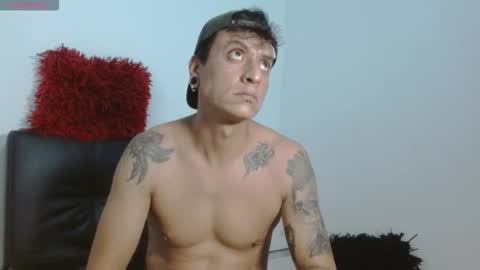 Snapshot of skinnydevil1 chatting on 02/15/26, 07:51 skinnydevil1 online show from 02/15/26, 07:51