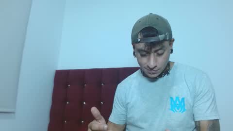 Snapshot of skinnydevil1 chatting on 02/24/26, 04:32 skinnydevil1 online show from 02/24/26, 04:32