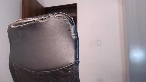 Snapshot of skinnyflak7 chatting on 09/18/25, 07:21 jesica online show from 09/18/25, 07:21