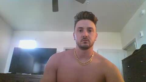 Snapshot of skinnyguylongdick1 chatting on 12/01/24, 10:32 skinnyguylongdick1 online show from 12/01/24, 10:32