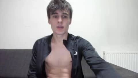 Snapshot of skinnyguywithbigd chatting on 03/02/25, 05:14 skinnyguywithbigd online show from 03/02/25, 05:14