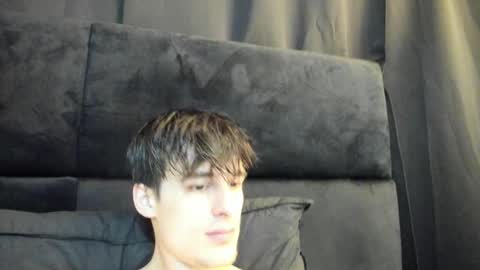 Snapshot of skinnyguywithbigd chatting on 03/09/25, 12:00 skinnyguywithbigd online show from 03/09/25, 12:00