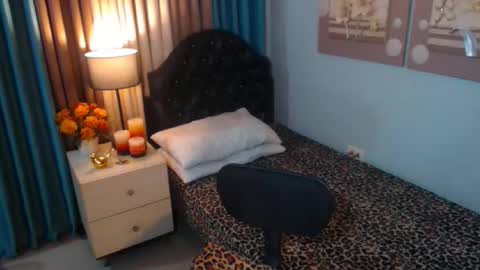 NICOLE online show from 02/09/26, 12:03