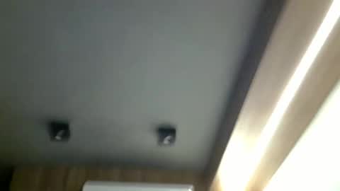 Snapshot of skinnykittencam chatting on 02/18/26, 06:04 skinnykittencam online show from 02/18/26, 06:04