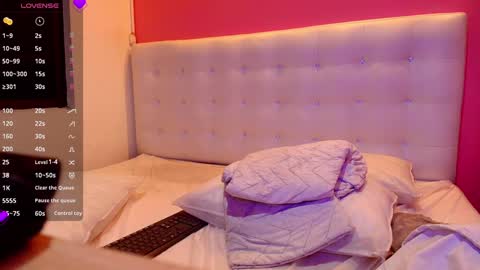 Karla  online show from 02/04/25, 09:17