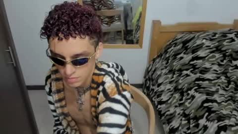 skinnypipe15 online show from 10/20/25, 11:43