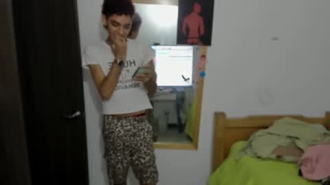 skinnypipe15 online show from 10/21/25, 03:07