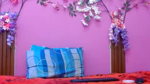 sofia online show from 11/09/25, 12:58