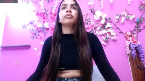 Snapshot of skinnysofia18 chatting on 06/20/26, 02:20 sofia online show from 06/20/26, 02:20