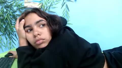 Snapshot of skinnysofia18 chatting on 07/04/26, 02:34 sofia online show from 07/04/26, 02:34