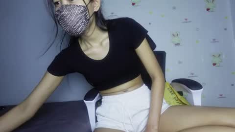 skinnythai4u online show from 06/12/26, 12:15