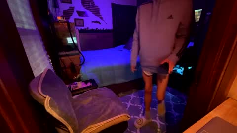 Snapshot of skittles933 chatting on 01/09/25, 02:07 Skittles online show from 01/09/25, 02:07