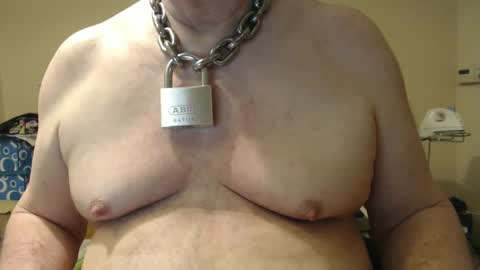 Snapshot of sklave_ol chatting on 03/12/25, 06:18 sklave_ol online show from 03/12/25, 06:18