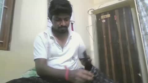 Snapshot of sklavepappu143 chatting on 04/28/26, 11:15 Indianslut1431 online show from 04/28/26, 11:15