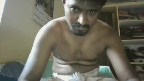 Snapshot of sklavepappu143 chatting on 05/16/26, 06:32 Indianslut1431 online show from 05/16/26, 06:32