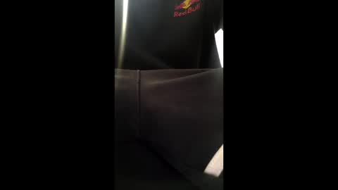 Snapshot of skorpioboy chatting on 12/14/25, 09:19 Pussy fan online show from 12/14/25, 09:19