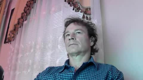 Snapshot of sksenz7308 chatting on 01/27/25, 02:13 sksenz7308 online show from 01/27/25, 02:13