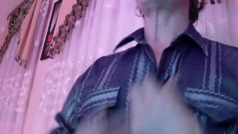 Snapshot of sksenz7308 chatting on 02/03/25, 02:55 sksenz7308 online show from 02/03/25, 02:55