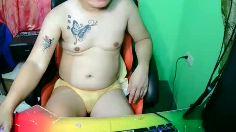 Snapshot of sky1441 chatting on 10/28/25, 06:39 sky1441 online show from 10/28/25, 06:39