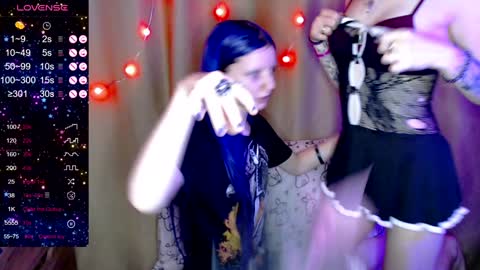 Iska Im genderfluid theyheshenot use ht have reasons and Mia my t-gf sheher online show from 01/24/25, 04:39