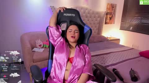 Sky  Independent model WISH LIST   online show from 10/24/25, 02:46