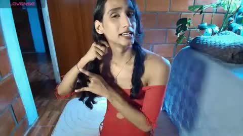 Snapshot of sky_fox_1 chatting on 06/26/26, 08:02 STIVEN online show from 06/26/26, 08:02