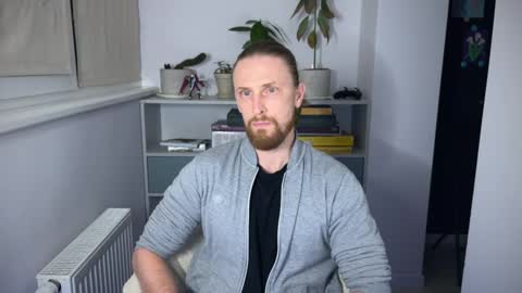 Snapshot of sky_guy25 chatting on 10/20/25, 08:20 sky_guy25 online show from 10/20/25, 08:20