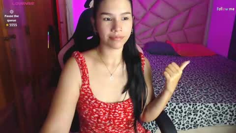 Snapshot of sky_lover_ chatting on 05/27/26, 08:55 Sky online show from 05/27/26, 08:55