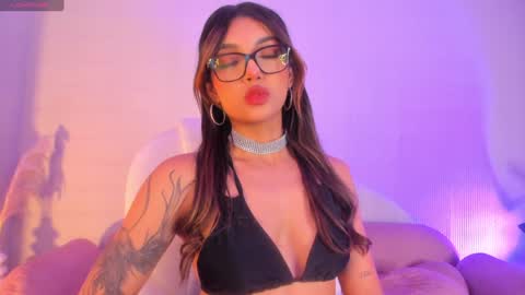 Snapshot of sky_rosee chatting on 01/18/25, 08:19 Sky online show from 01/18/25, 08:19