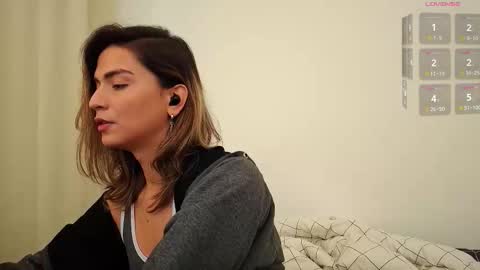 Vi online show from 12/14/25, 08:35