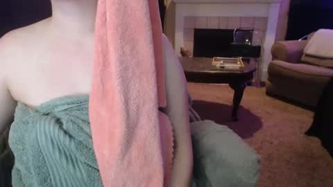 SKYLE   online show from 03/01/26, 07:54