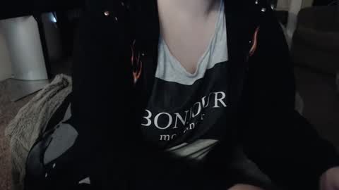 SKYLE   online show from 03/24/26, 08:36