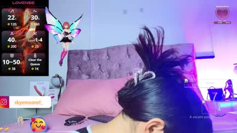 skye moore online show from 11/13/25, 07:24