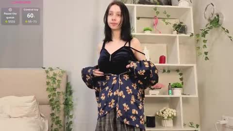 Snapshot of skyemcguire chatting on 04/05/26, 04:15 Melissa online show from 04/05/26, 04:15