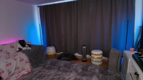 Skye Watson online show from 03/31/26, 06:52