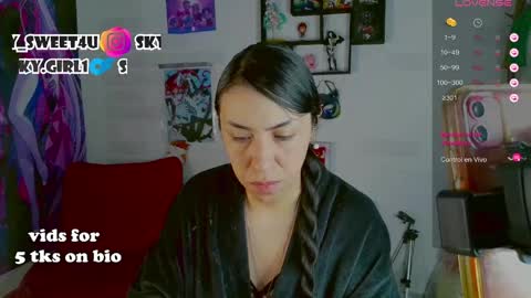 Snapshot of skylady05 chatting on 05/01/26, 01:32 millie online show from 05/01/26, 01:32
