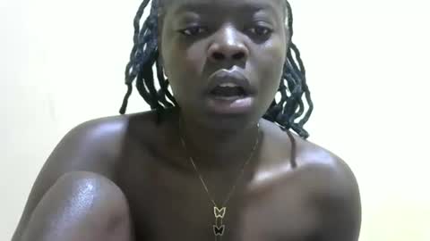 Snapshot of skylar2544 chatting on 12/18/25, 02:50 skylar2544 online show from 12/18/25, 02:50