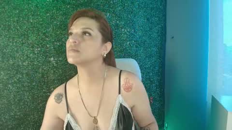 skylar__desire online show from 10/04/25, 01:42