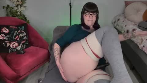 skylar bird online show from 12/25/24, 04:33