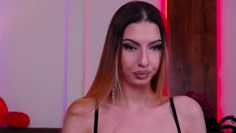 SkylarSpark online show from 10/31/25, 08:32