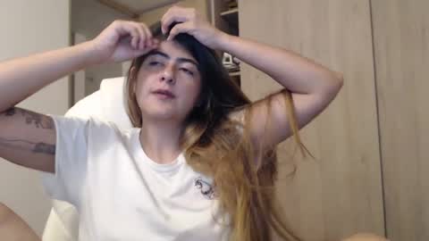 Snapshot of skyler1195 chatting on 01/17/25, 03:34 Skyler online show from 01/17/25, 03:34