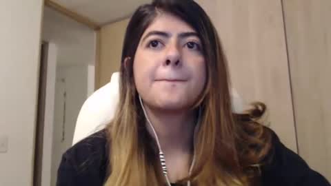 Snapshot of skyler1195 chatting on 02/13/25, 02:12 Skyler online show from 02/13/25, 02:12