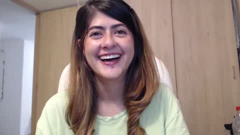 Snapshot of skyler1195 chatting on 02/14/25, 05:09 Skyler online show from 02/14/25, 05:09