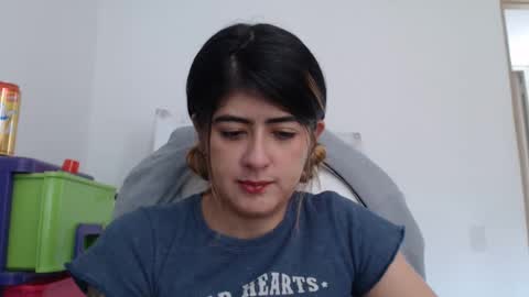 Snapshot of skyler1195 chatting on 02/18/25, 04:48 Skyler online show from 02/18/25, 04:48