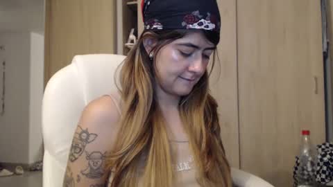 Snapshot of skyler1195 chatting on 02/20/25, 02:07 Skyler online show from 02/20/25, 02:07