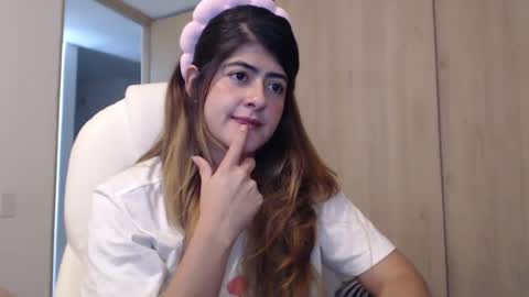 Snapshot of skyler1195 chatting on 03/07/25, 11:38 Skyler online show from 03/07/25, 11:38