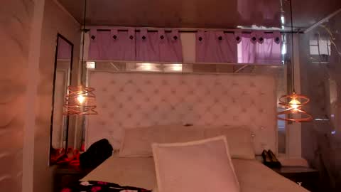 skyler_rouse online show from 06/05/26, 07:41