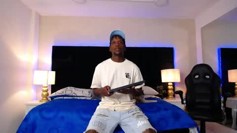 SKYLERBIGXXX online show from 05/02/26, 03:55
